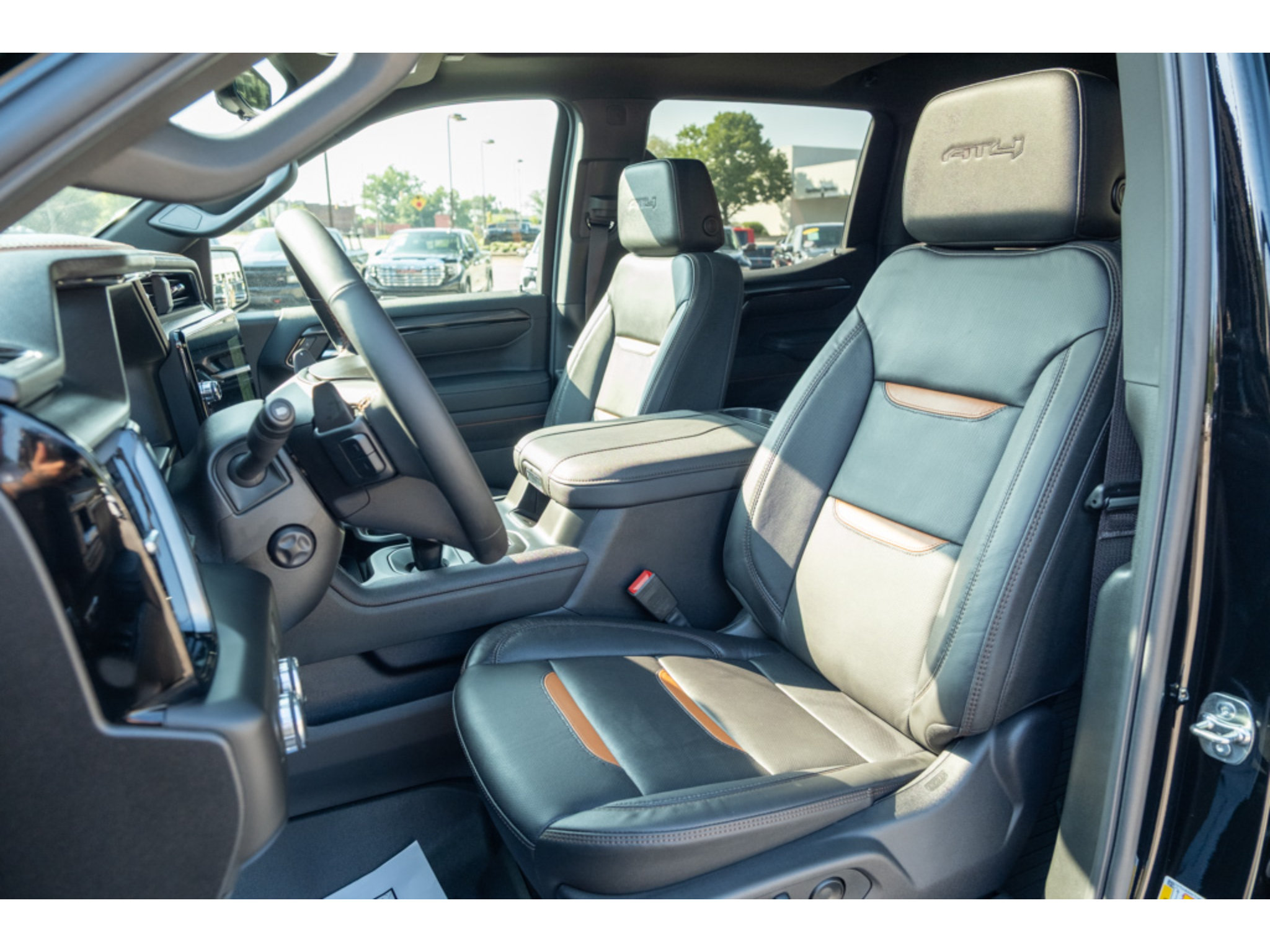 New 2026 GMC Sierra 1500 AT4 w/ AT4 Premium Package AWD/4WD image 12