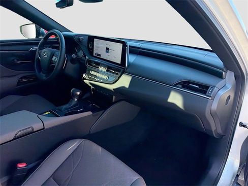 New 2025 Lexus ES 350 Ultra Luxury image 14