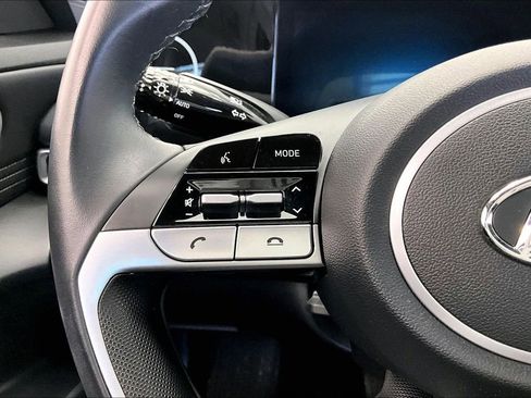 Certified 2023 Hyundai Elantra SEL w/ Convenience Package image 19