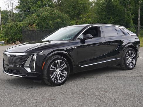 Used 2024 Cadillac Lyriq Luxury RWD image 12
