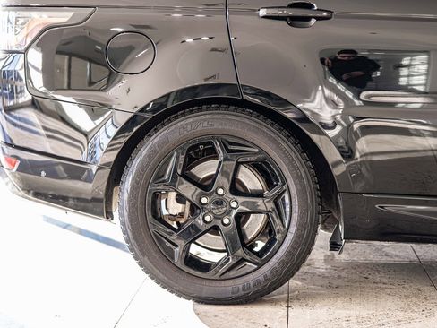 Used 2019 Land Rover Range Rover Sport HSE image 11