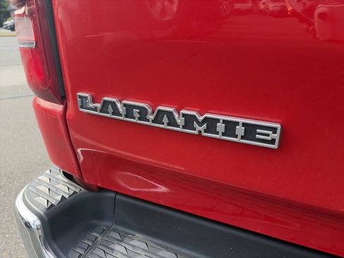 Used 2024 RAM 1500 Laramie AWD/4WD image 7