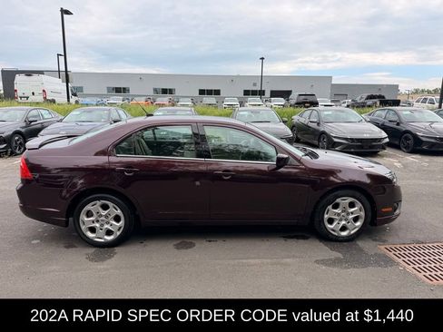 Used 2011 Ford Fusion SE w/ 202A Rapid Spec Order Code FWD image 2
