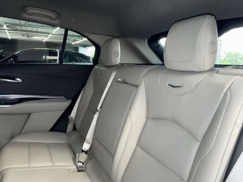 Used 2023 Cadillac XT4 Luxury FWD image 22