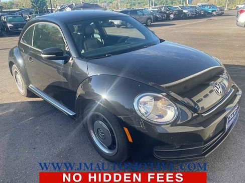 Used 2012 Volkswagen Beetle 2.5 FWD image 1