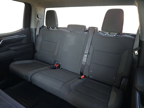 Used 2025 Chevrolet Silverado 1500 LT image 13