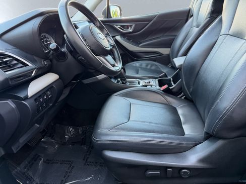 Used 2023 Subaru Forester Limited AWD/4WD image 7