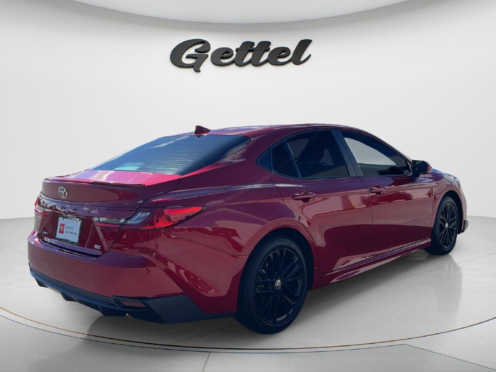 Used 2026 Toyota Camry SE FWD image 5
