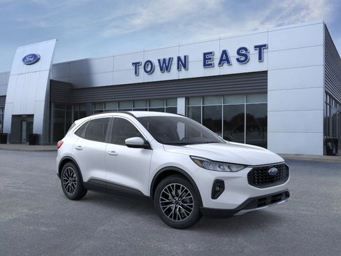 New 2026 Ford Escape SE FWD image 7