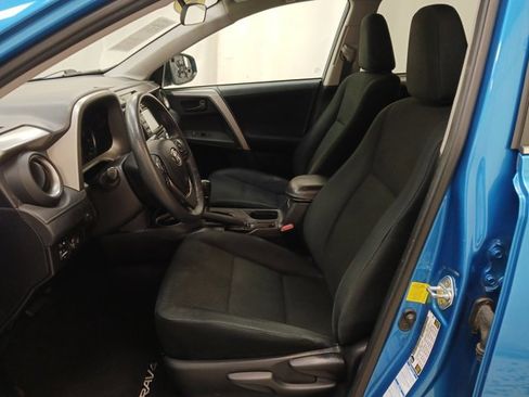 Used 2017 Toyota RAV4 LE image 12