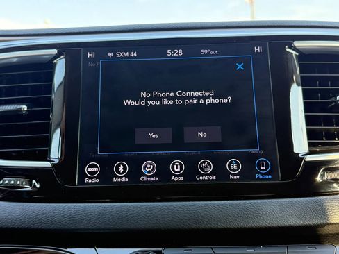 Used 2018 Chrysler Pacifica Touring-L Plus image 45