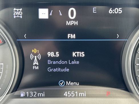 Used 2024 Cadillac XT5 Premium Luxury w/ Technology Package image 15