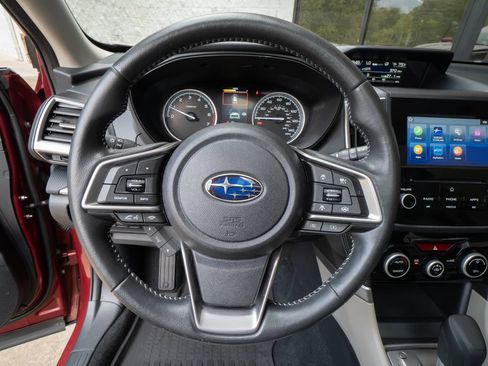 Used 2023 Subaru Forester Premium AWD/4WD image 12
