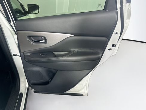 Used 2024 Nissan Murano SV FWD image 28