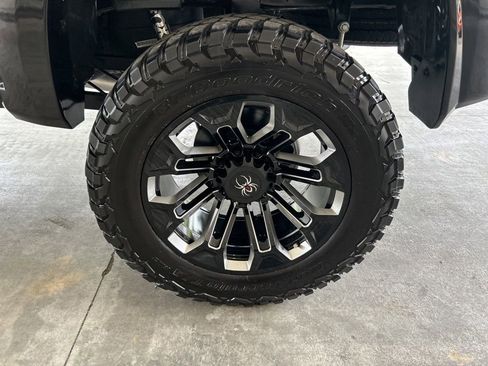 Used 2023 RAM 2500 Limited AWD/4WD image 20
