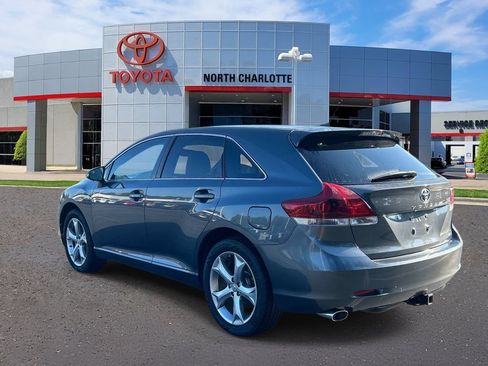Used 2013 Toyota Venza LE w/ LE Convenience Pkg FWD image 4