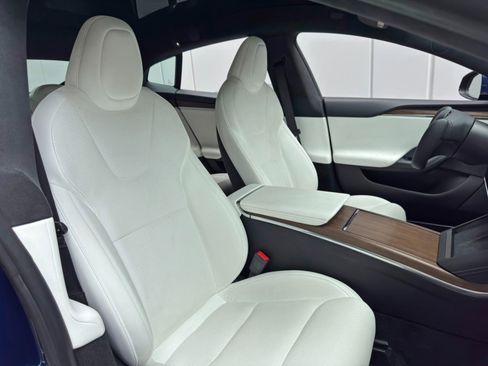 Used 2022 Tesla Model S AWD/4WD image 37