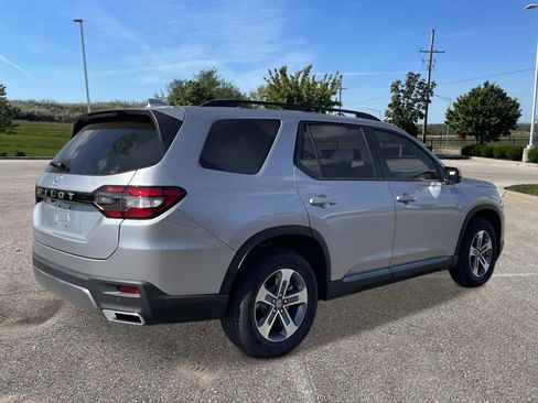 New 2026 Honda Pilot EX-L image 5