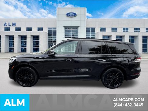 Used 2023 Lincoln Aviator Reserve w/ Equipment Group 201A image 10