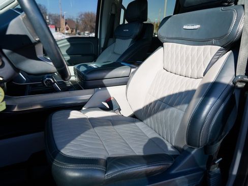 Used 2021 Ford F150 Limited image 14