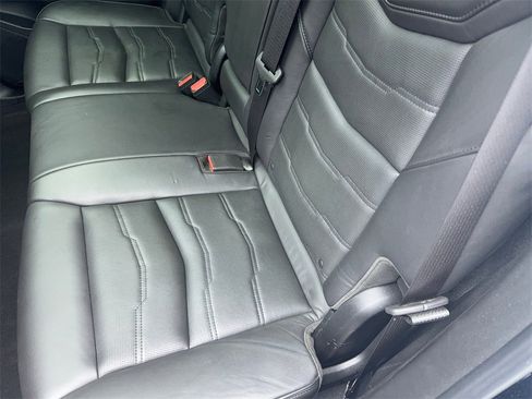 Used 2017 Cadillac XT5 Platinum image 41