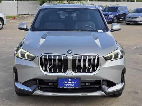 Used 2025 BMW X1 xDrive28i AWD/4WD image 3