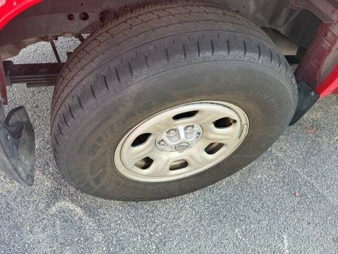 Used 2022 Nissan Frontier S w/ Technology Package RWD image 13