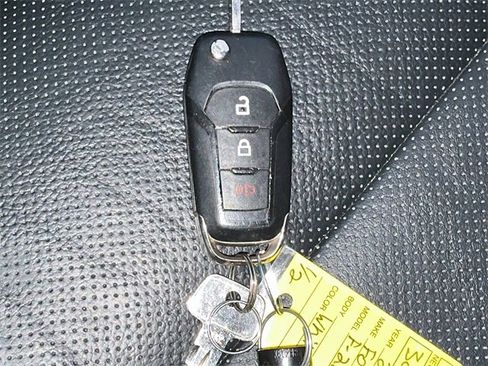 Used 2018 Ford F250 Lariat w/ Chrome Package image 29