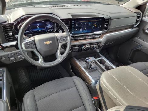 Used 2023 Chevrolet Silverado 1500 LT w/ Z71 Off-Road Package AWD/4WD image 21