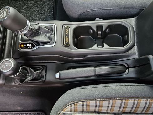 New 2026 Jeep Gladiator Sport AWD/4WD image 25