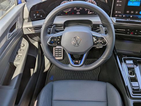 Used 2026 Volkswagen Golf image 16