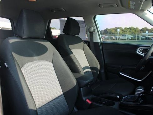 Used 2023 Kia Soul S image 21