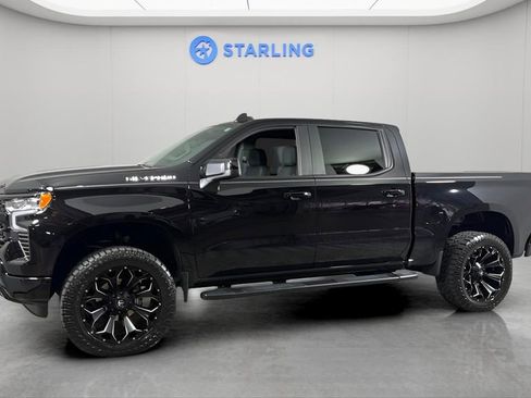 Used 2025 Chevrolet Silverado 1500 RST w/ Convenience Package II AWD/4WD image 2