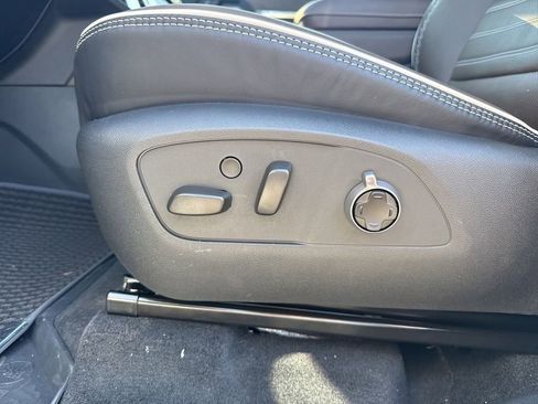 New 2026 GMC Acadia Denali Ultimate w/ LPO, Floor Liner Package AWD/4WD image 26