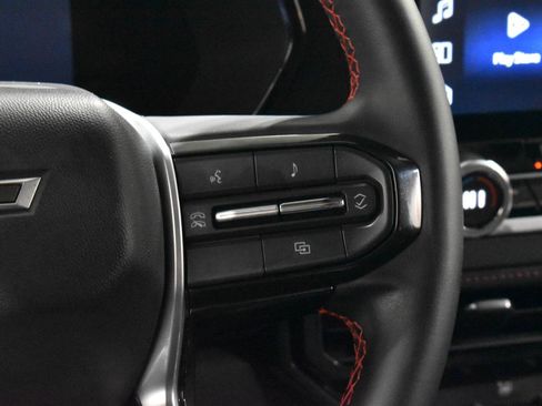 Used 2023 Chevrolet Colorado Z71 w/ Z71 Convenience Package 2 image 10