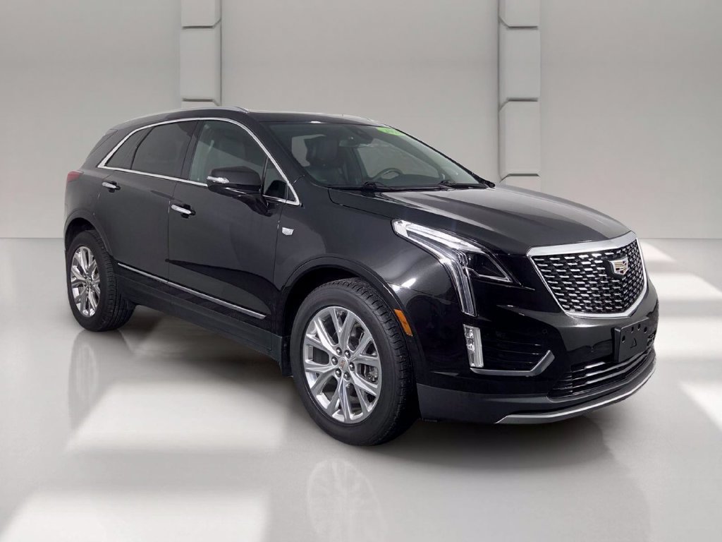 Used 2021 Cadillac XT5 Premium Luxury w/ LPO, Floor Liner Package AWD/4WD image 2