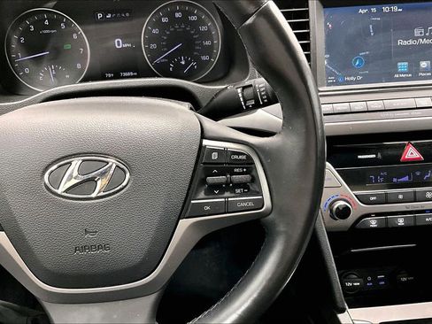 Used 2017 Hyundai Elantra Limited w/ Limited Tech Package 04 image 25
