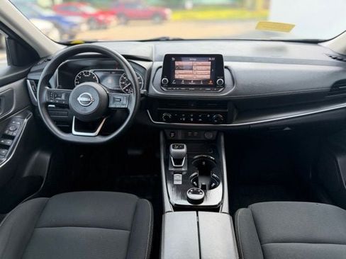 Used 2024 Nissan Rogue S AWD/4WD image 25