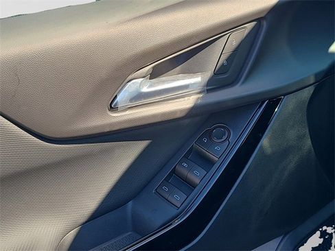 New 2026 Chevrolet Equinox LT image 24