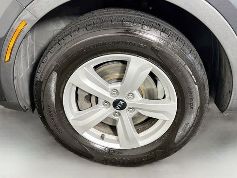 Used 2021 Kia Sorento LX AWD/4WD image 25