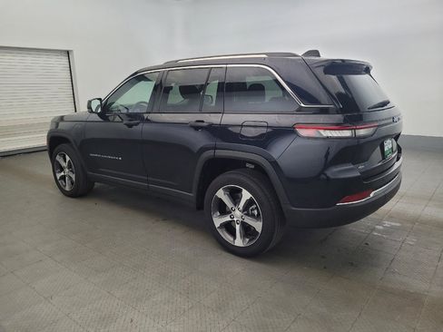 Used 2022 Jeep Grand Cherokee Limited 4xe AWD/4WD image 3