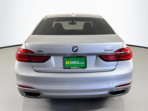 Used 2017 BMW 750i xDrive AWD/4WD image 8