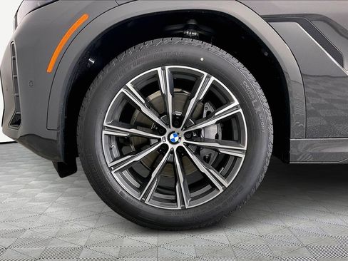 New 2026 BMW X6 xDrive40i image 16