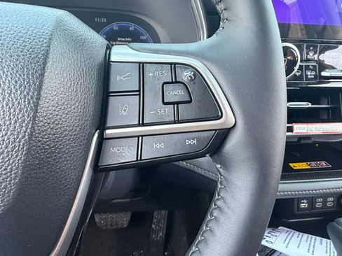 New 2026 Toyota Highlander Platinum image 22