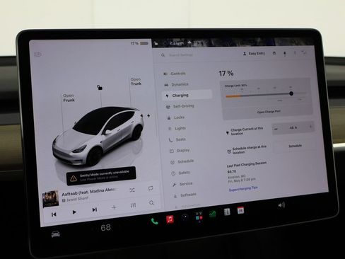 Used 2023 Tesla Model Y Long Range AWD/4WD image 29