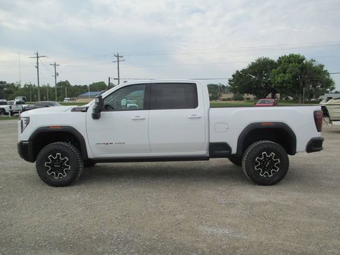 New 2026 GMC Sierra 2500 AT4X AWD/4WD image 10
