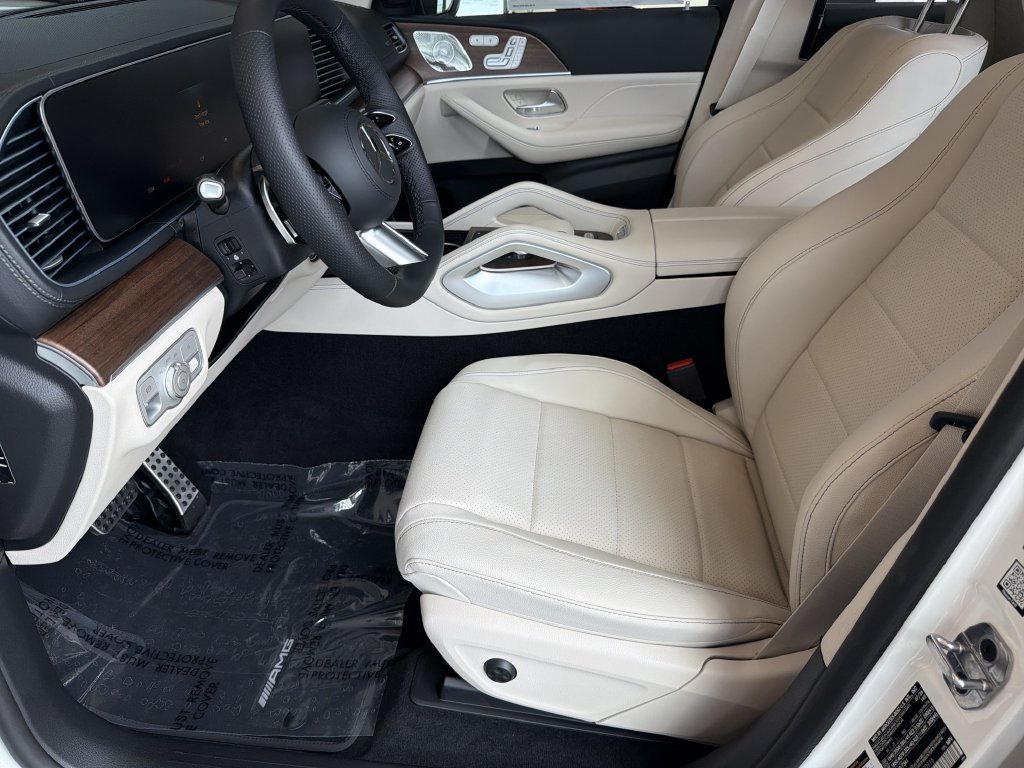 New 2026 Mercedes-Benz GLS 450 4MATIC image 6