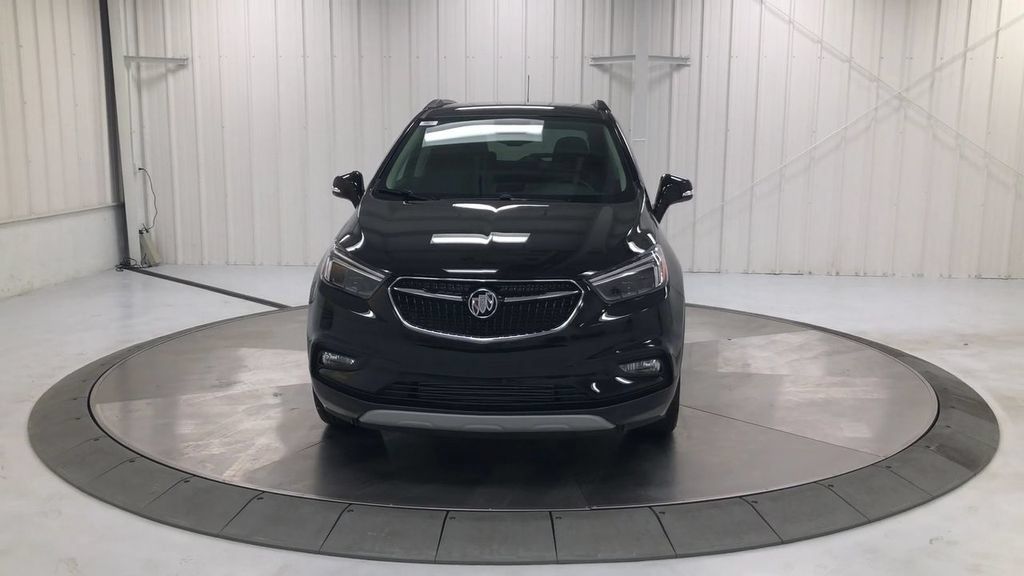 Used 2019 Buick Encore Essence FWD image 3