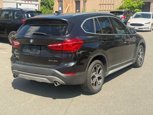 Used 2018 BMW X1 xDrive28i w/ Convenience Package AWD/4WD image 4