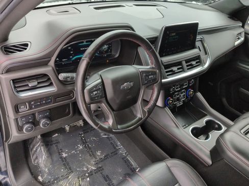 Used 2022 Chevrolet Suburban RST image 10